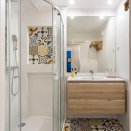 아파트 Stylish Flat With Balcony Overlooking The Sea 코스타 다 카파리카