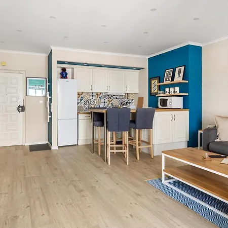 Stylish Flat With Balcony Overlooking The Sea Apartment Costa da Caparica